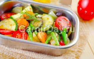 Тушеные овощи на сковороде