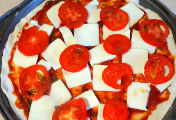 фото приготовления пиццы Маргариты