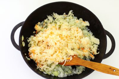 Начинка для пирожков из квашеной капусты