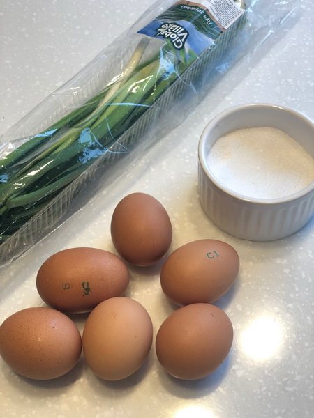 Оставался творог, наготовила пирожков на новом творожно-сметанном тесте, результат впечатлил. Мягчайшие