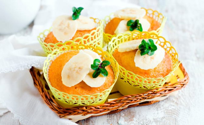 Творожные маффины с бананом и манкой