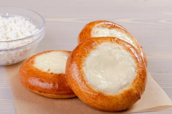 Ватрушки с творогом на сухих дрожжах
